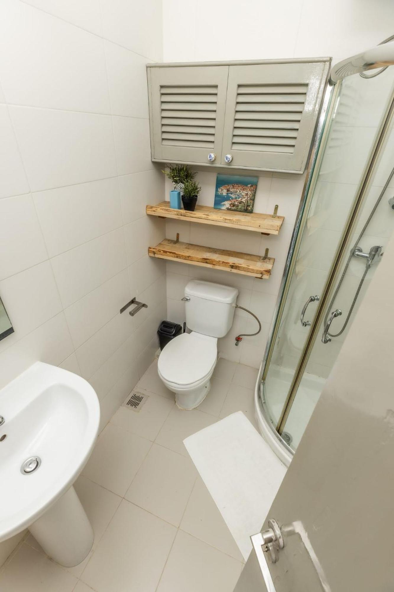 Pinewood Apartment Saint Julian's ภายนอก รูปภาพ