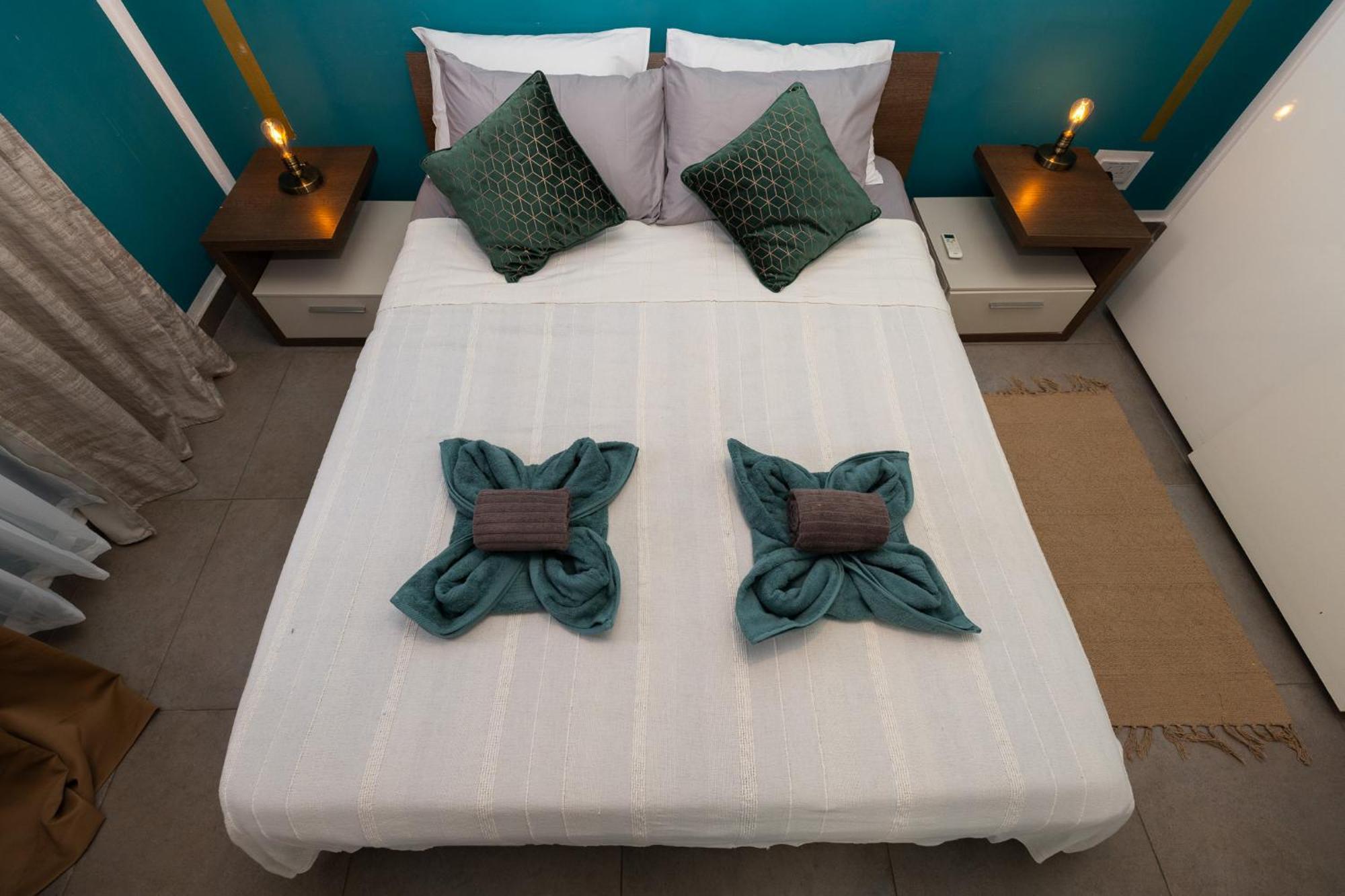 Pinewood Apartment Saint Julian's ภายนอก รูปภาพ