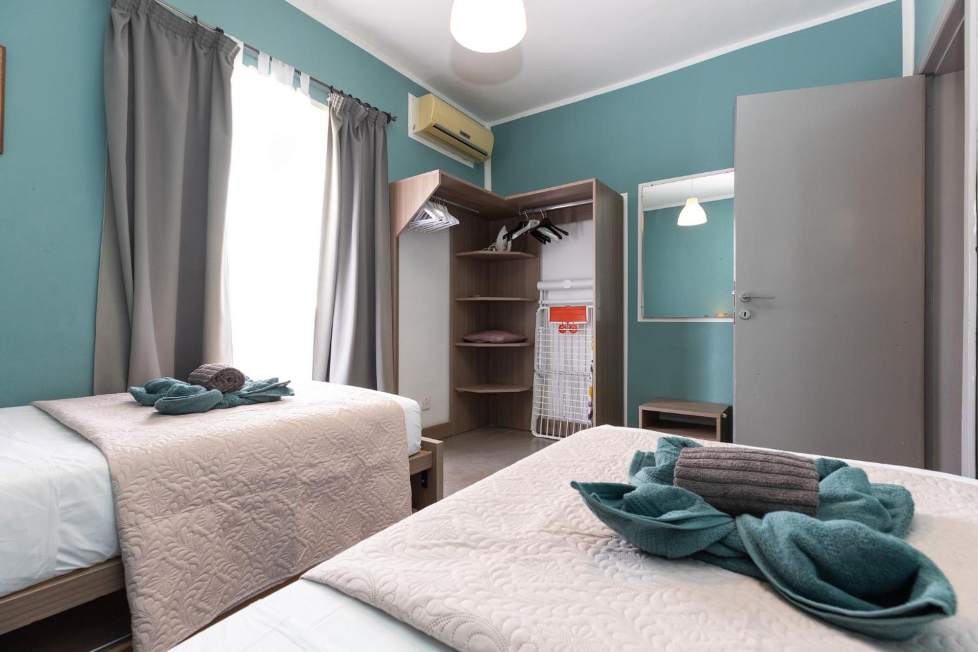Pinewood Apartment Saint Julian's ภายนอก รูปภาพ