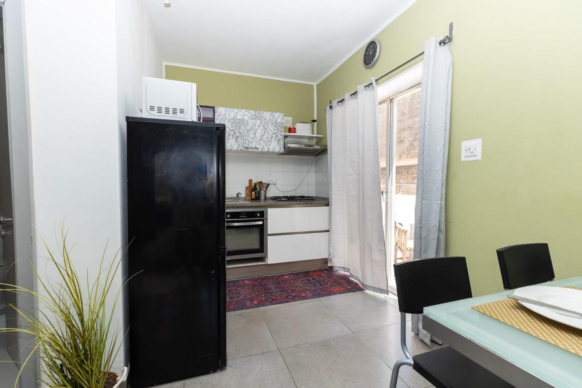 Pinewood Apartment Saint Julian's ภายนอก รูปภาพ